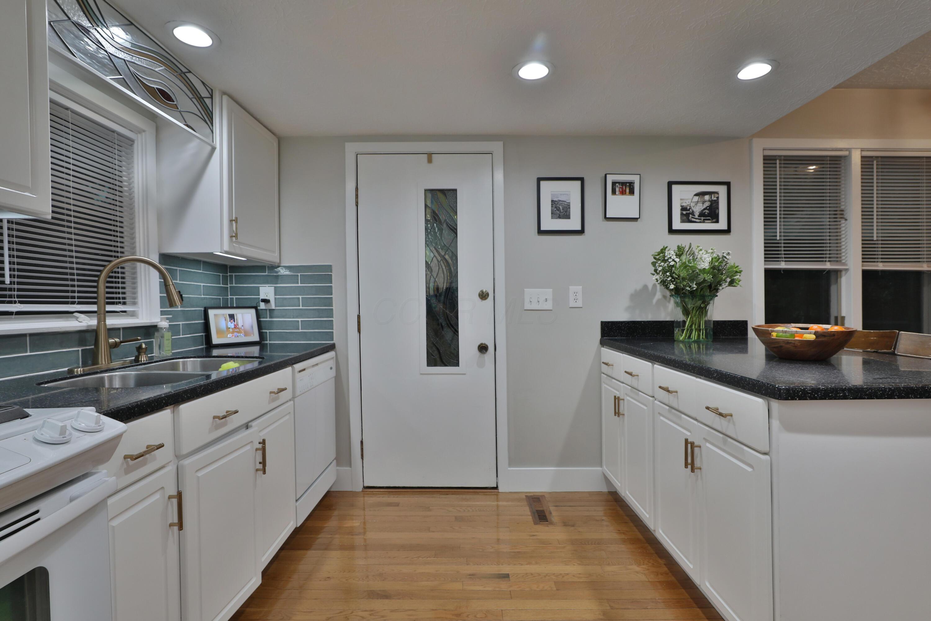 476 Cherry Ravine Court