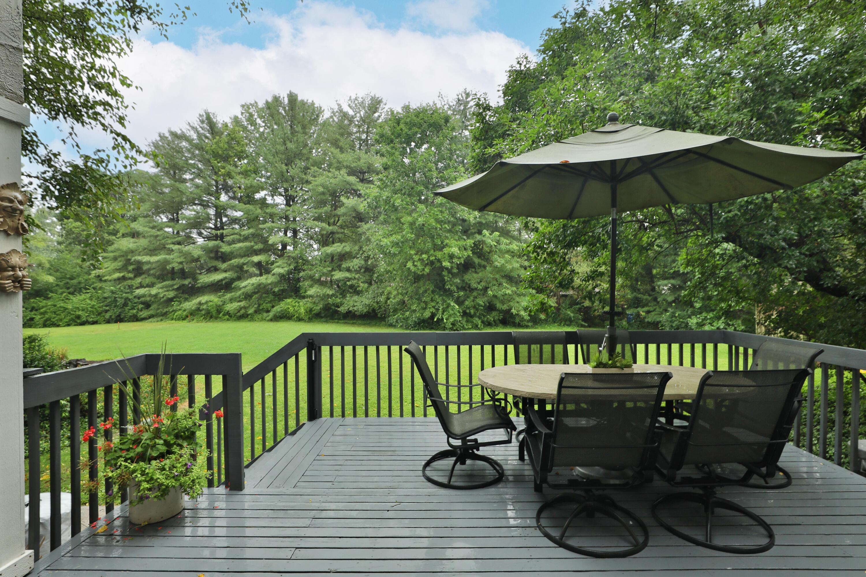 476 Cherry Ravine Court