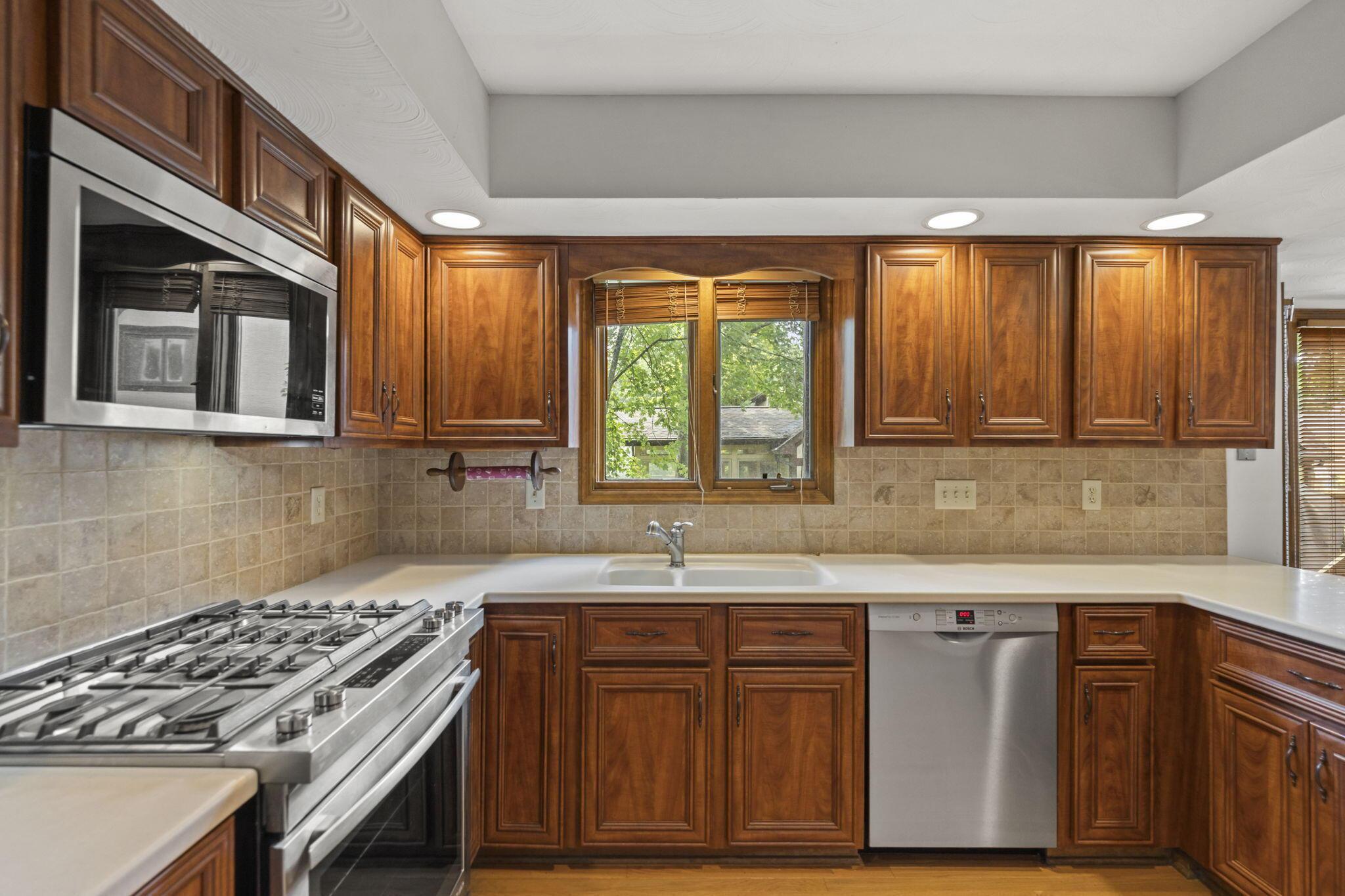 1235 Crooked Tree Court