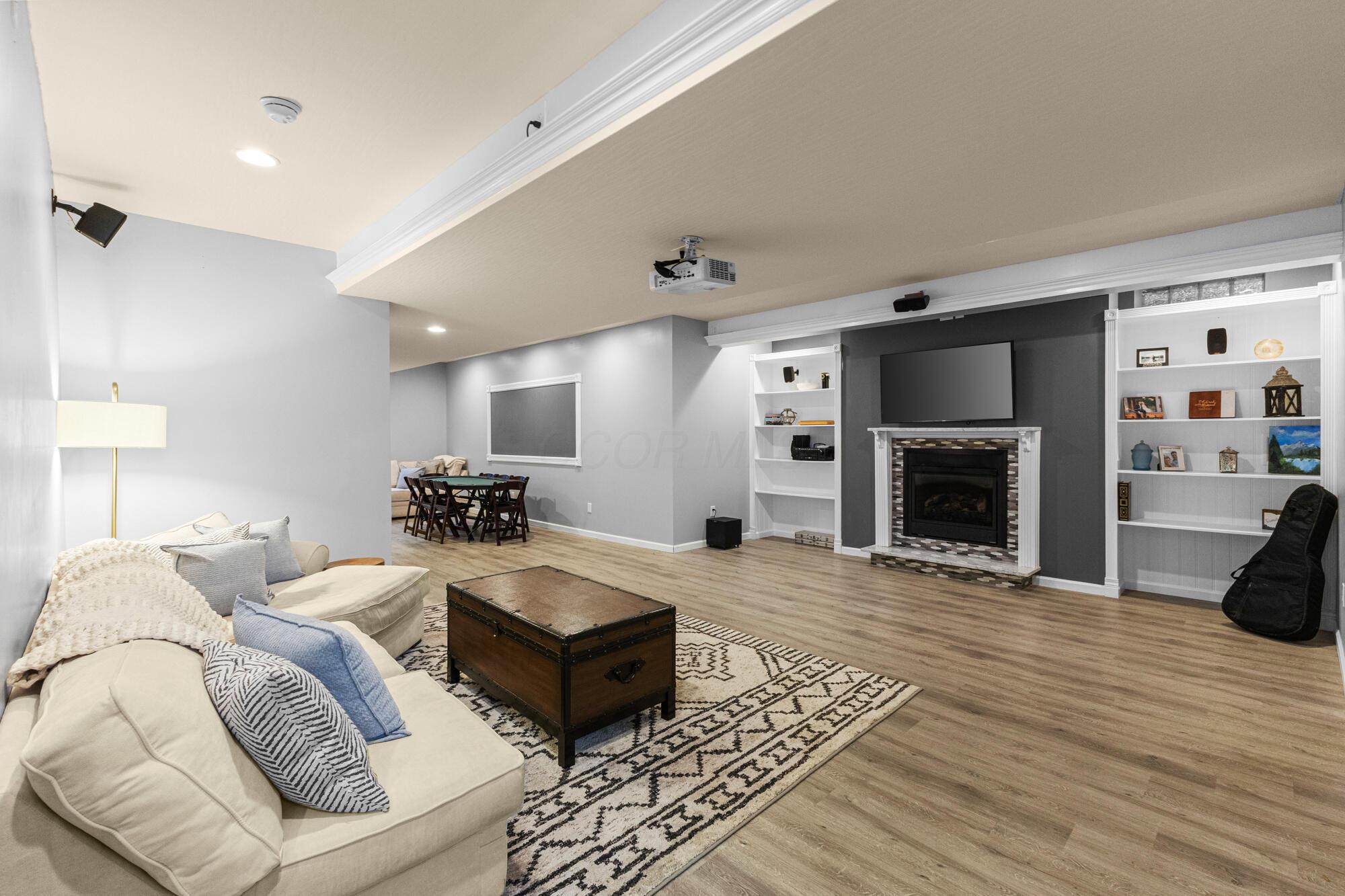 8275 Marwithe Place