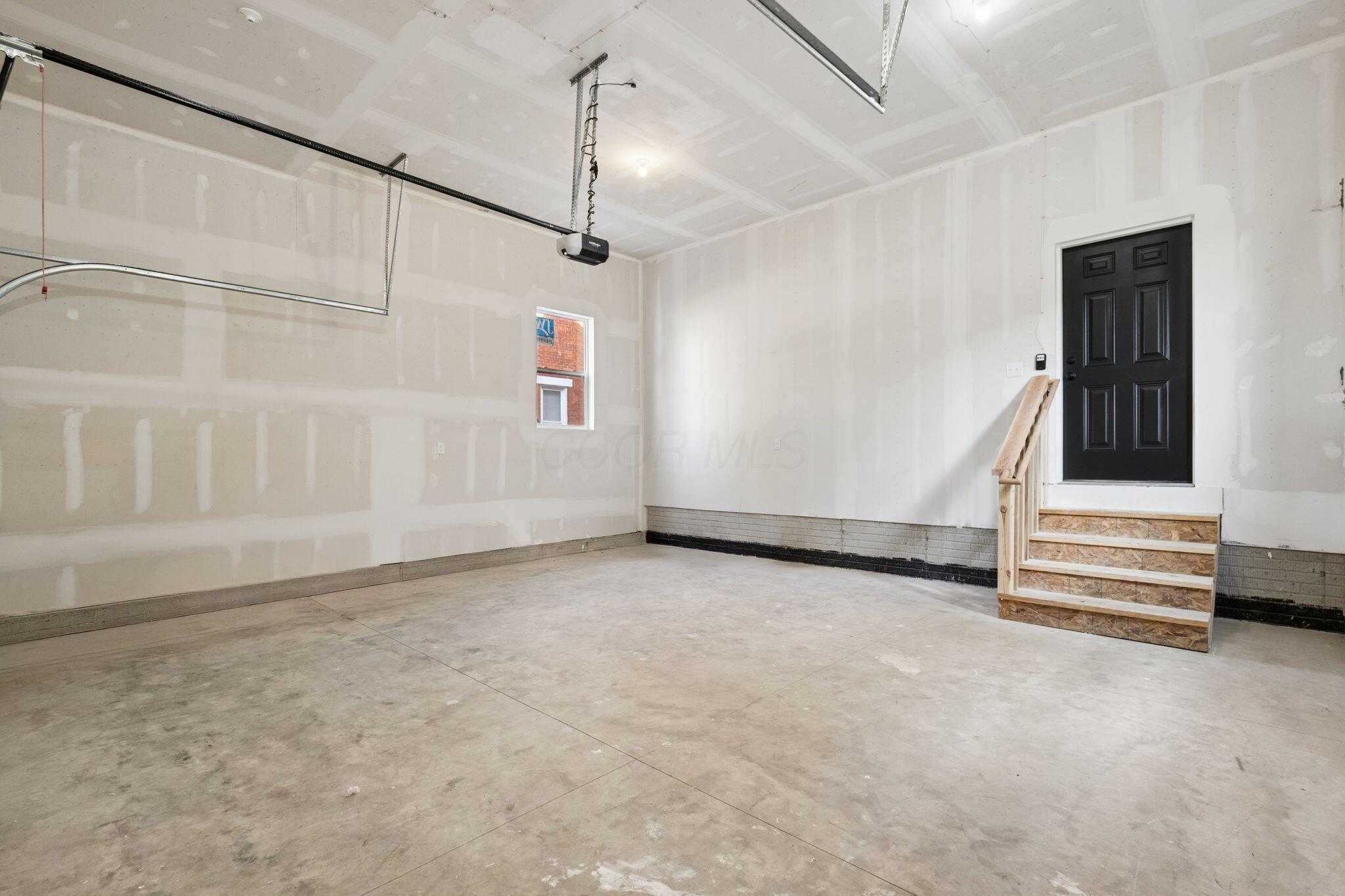 257 N Monroe Avenue