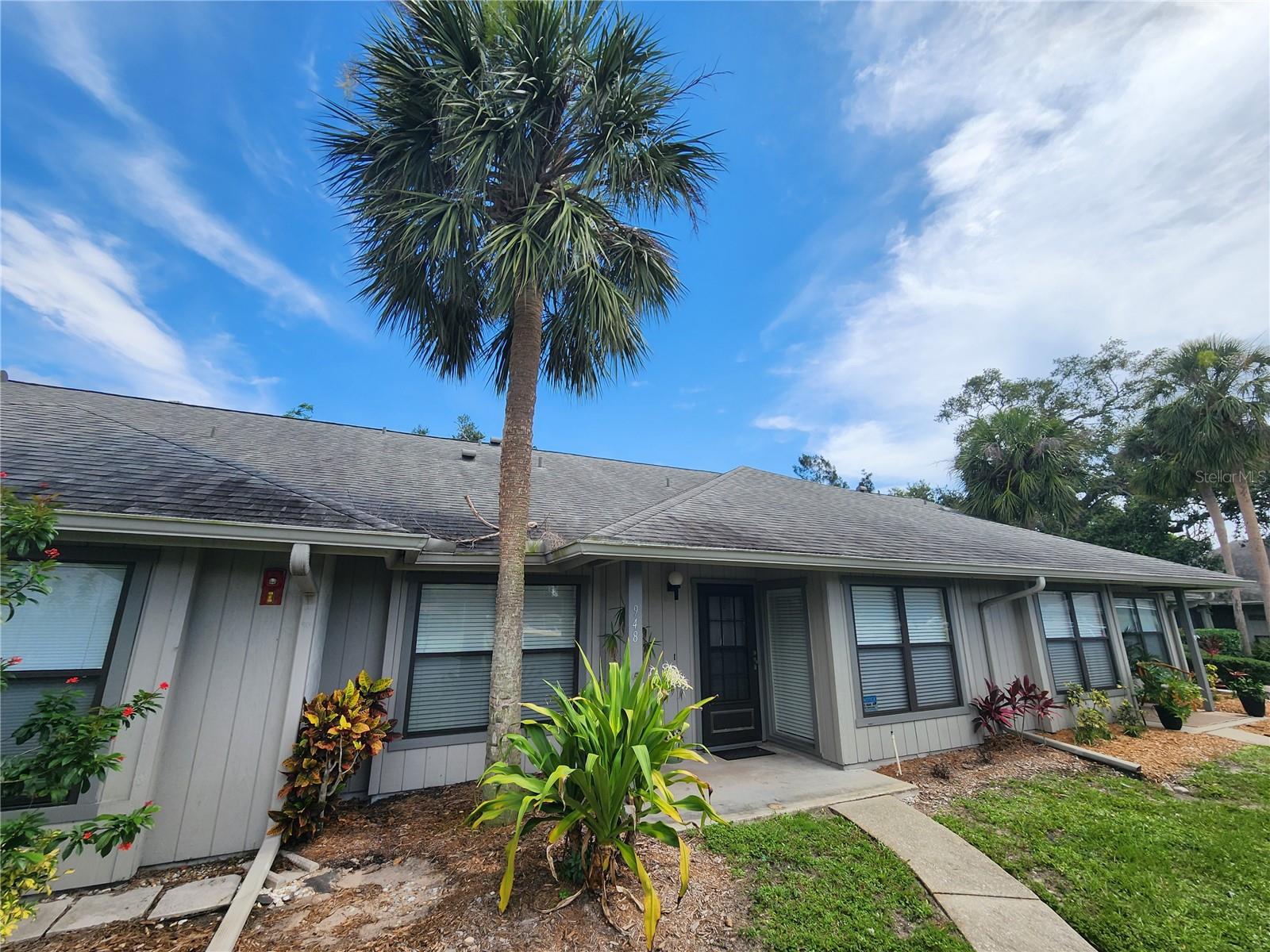 948 N BENEVA RD #V25