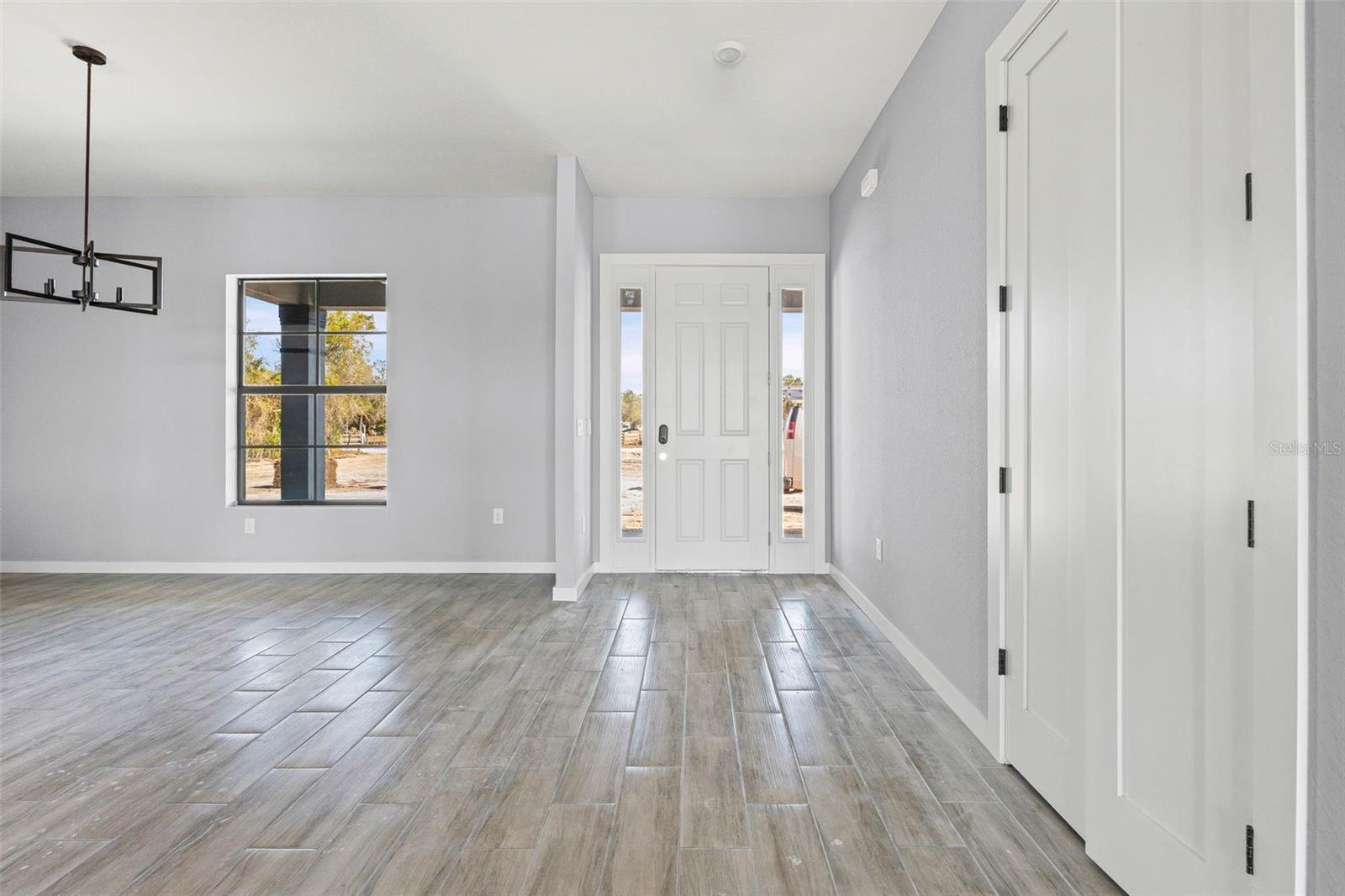 6137 GROVE BLVD