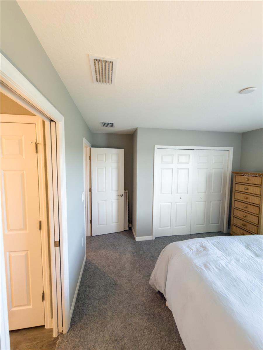 16113 67TH CT E
