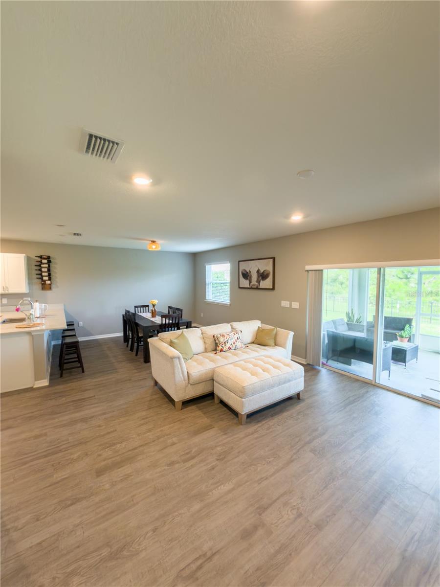 16113 67TH CT E