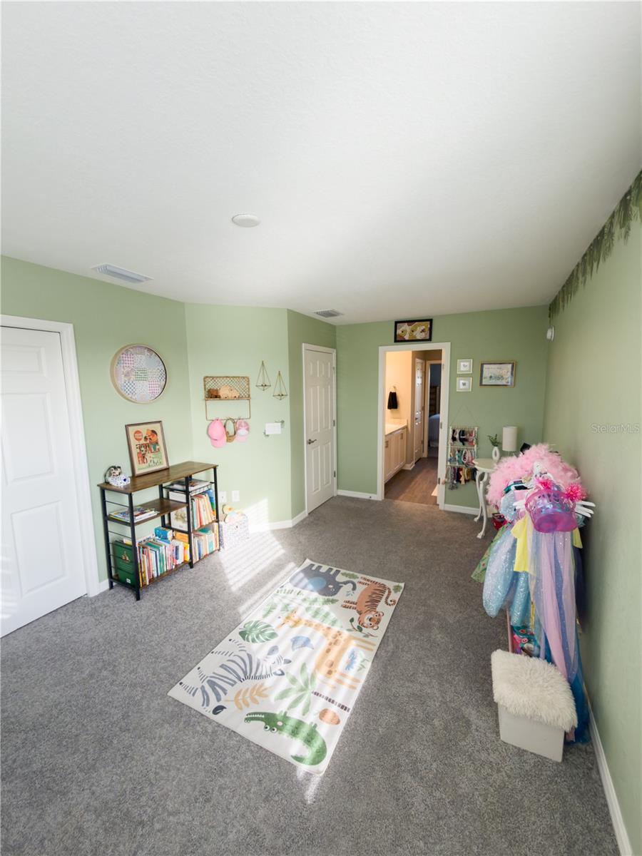 16113 67TH CT E