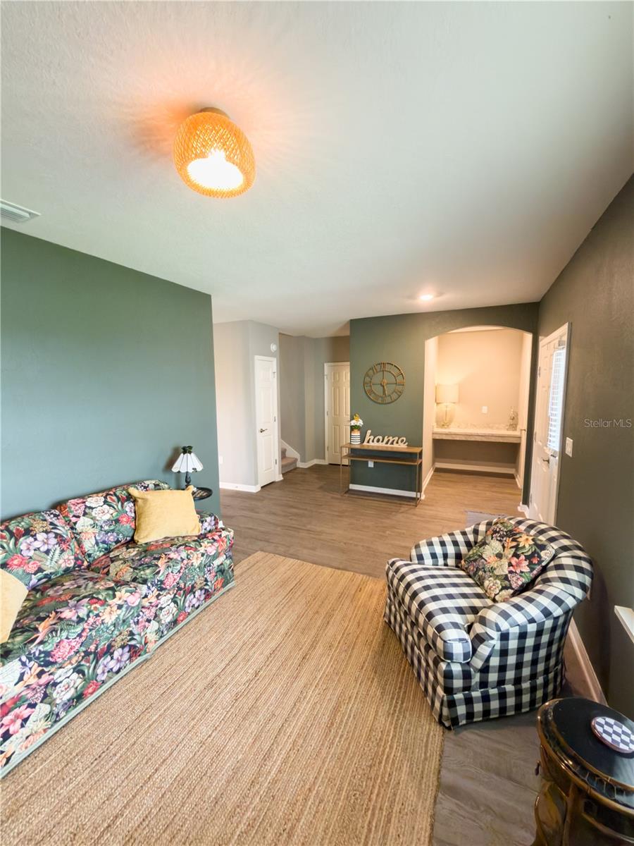 16113 67TH CT E