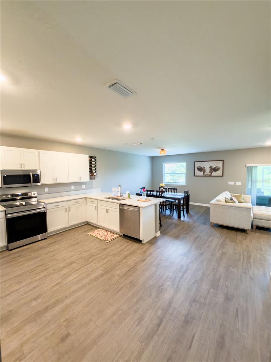 16113 67TH CT E