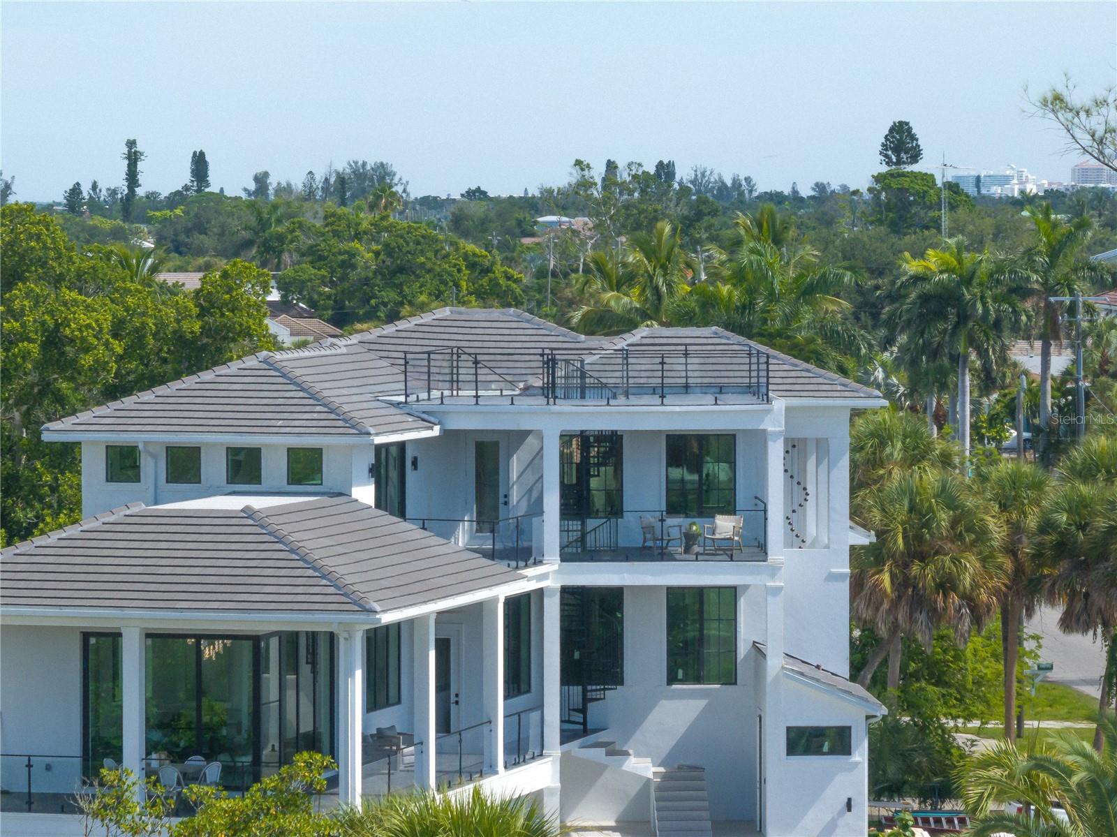 539 AVENIDA DEL NORTE