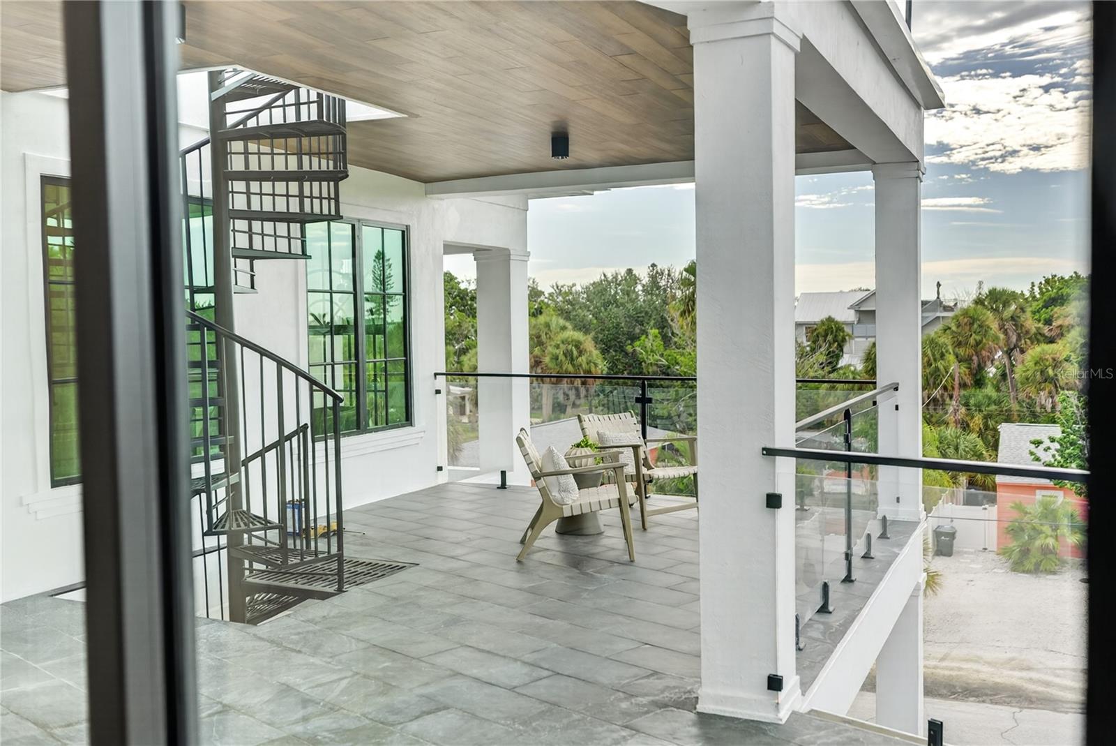 539 AVENIDA DEL NORTE