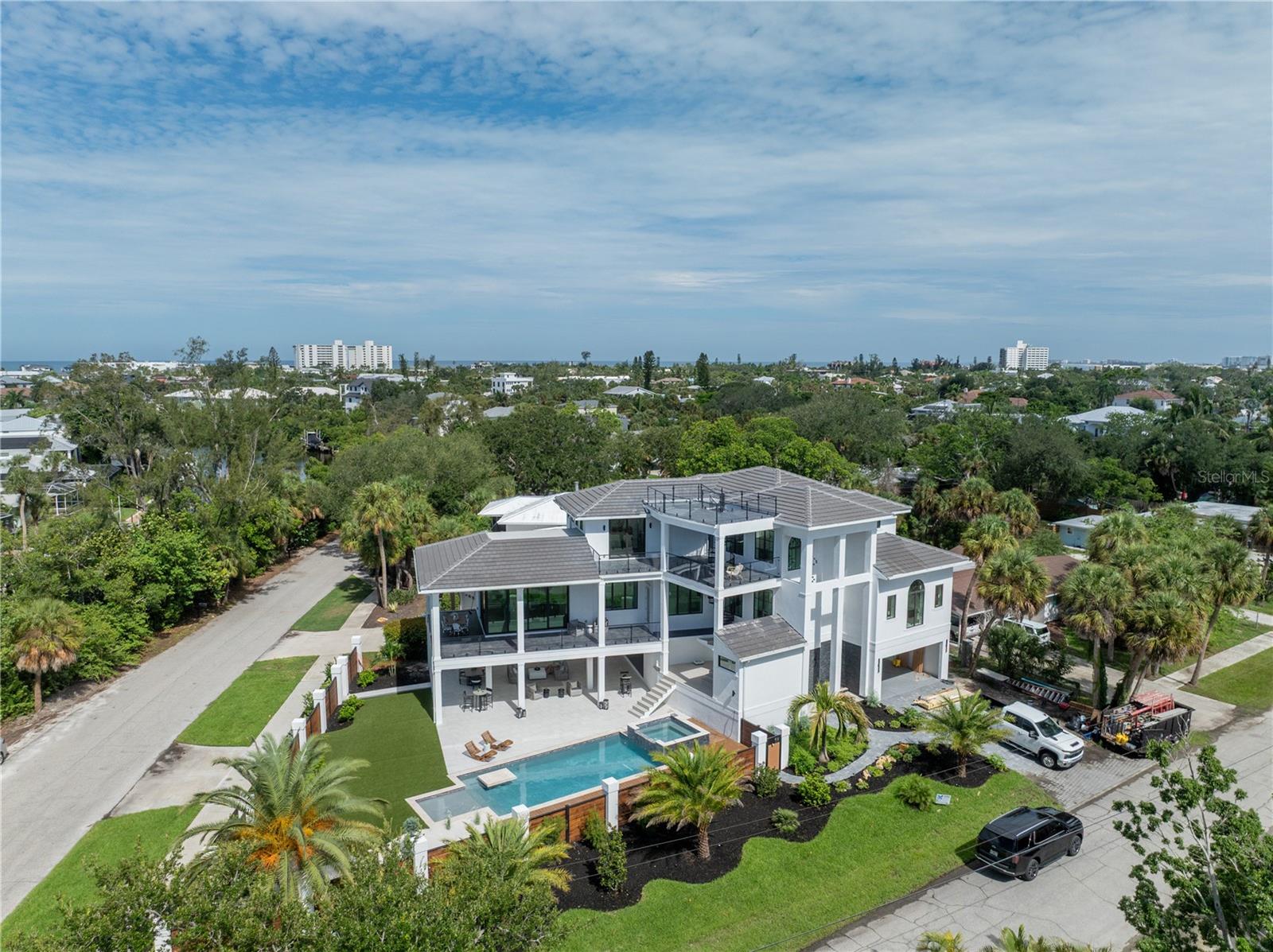539 AVENIDA DEL NORTE