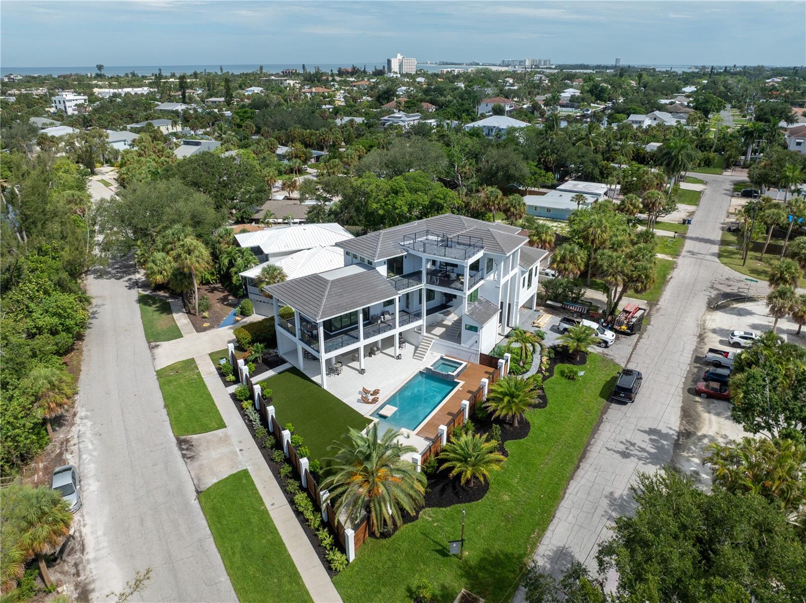 539 AVENIDA DEL NORTE