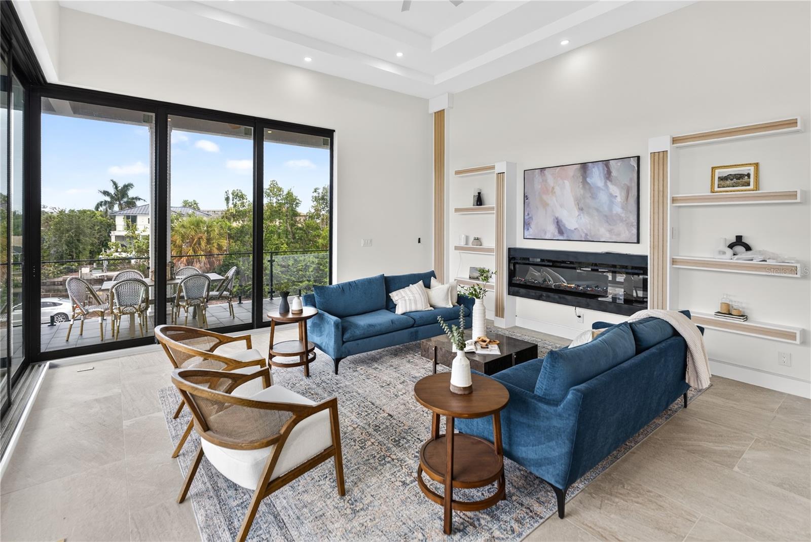 539 AVENIDA DEL NORTE