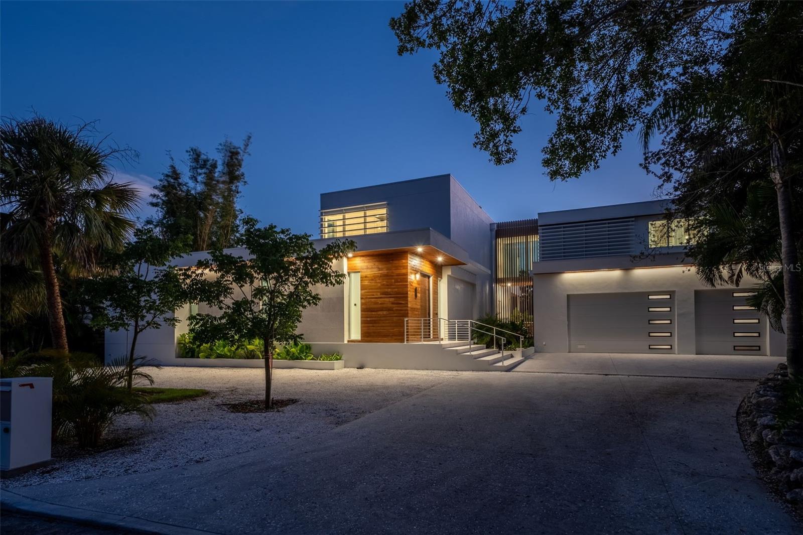 1355 ROBERTS BAY LN