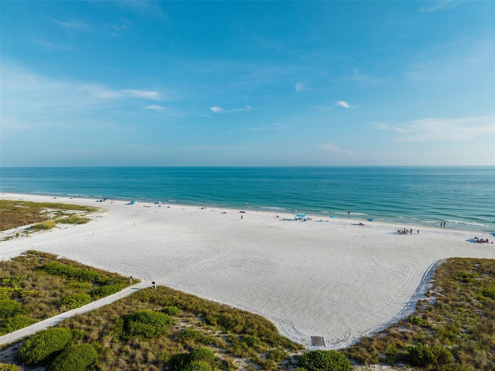 1355 ROBERTS BAY LN