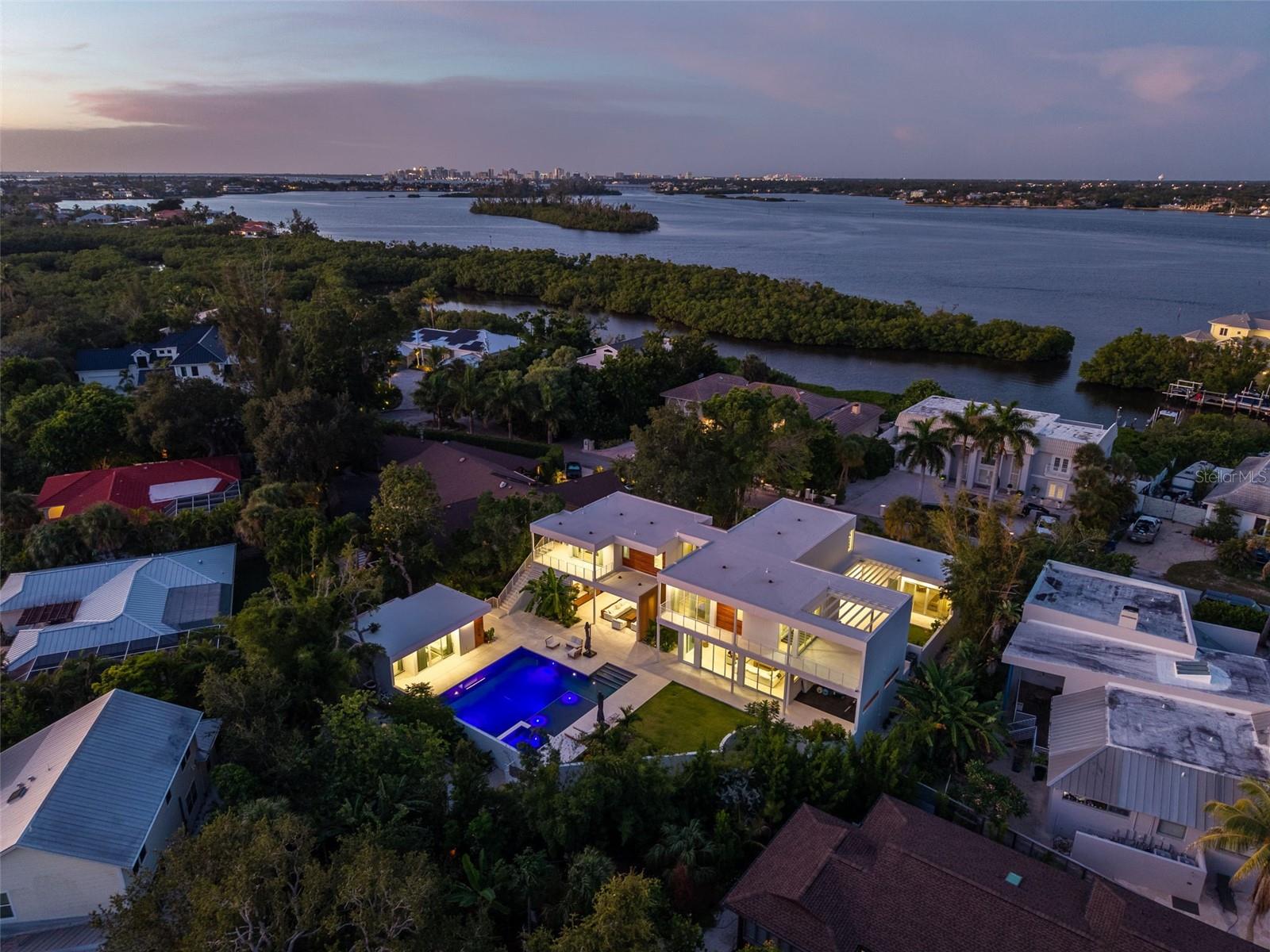 1355 ROBERTS BAY LN