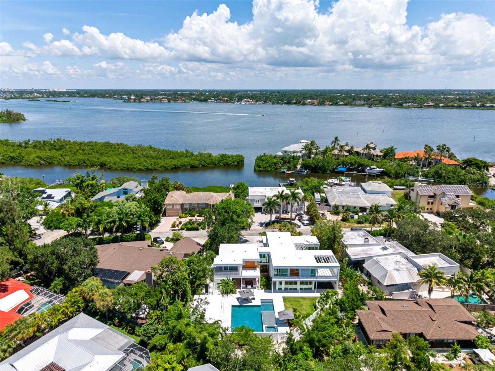 1355 ROBERTS BAY LN