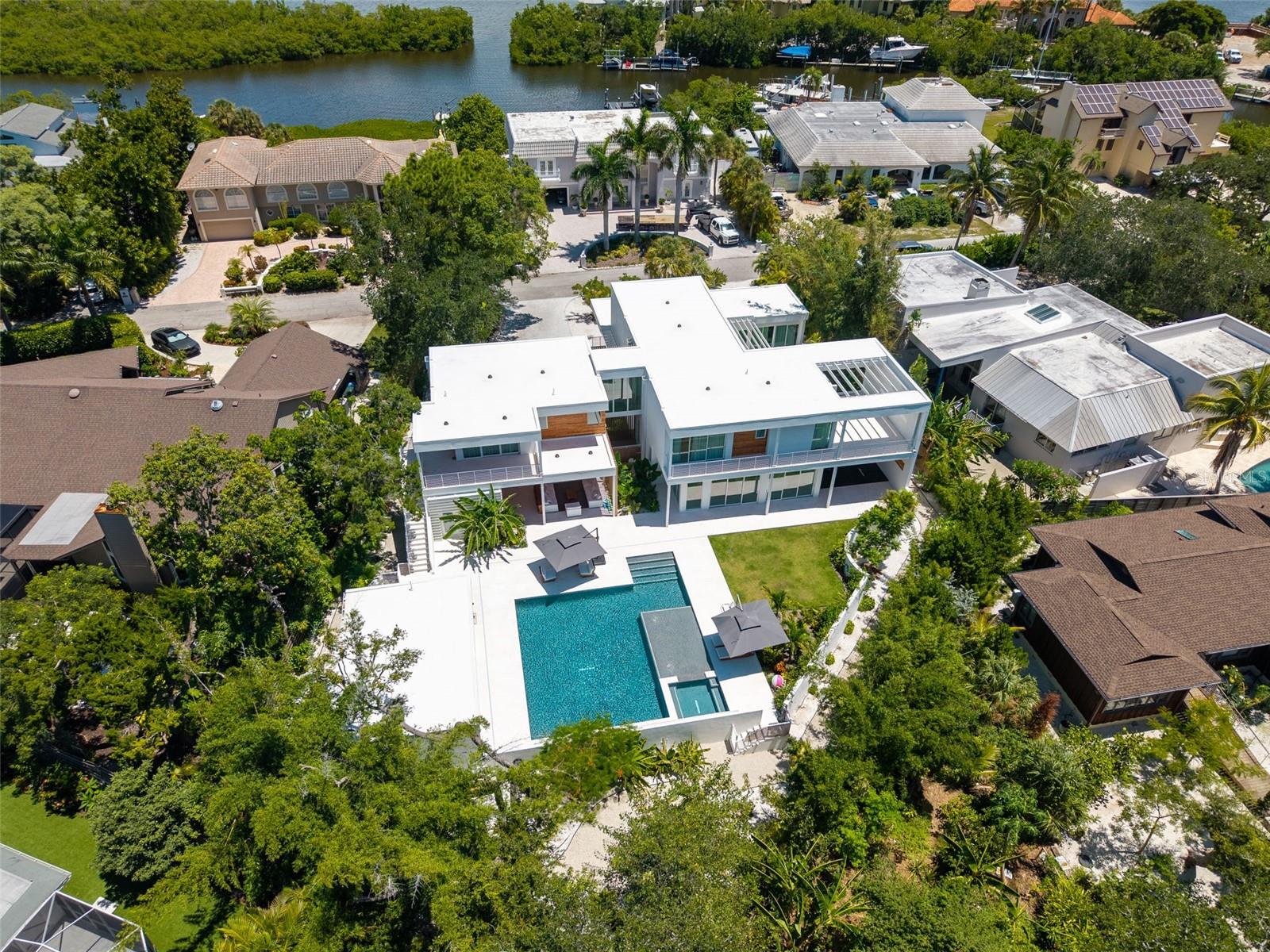 1355 ROBERTS BAY LN