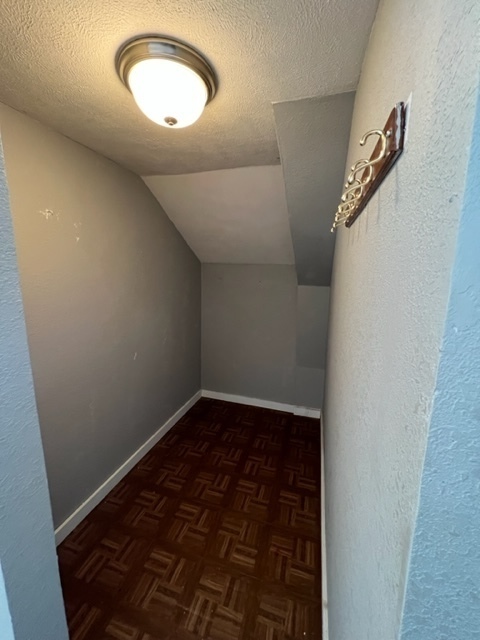311 W Henry Street
