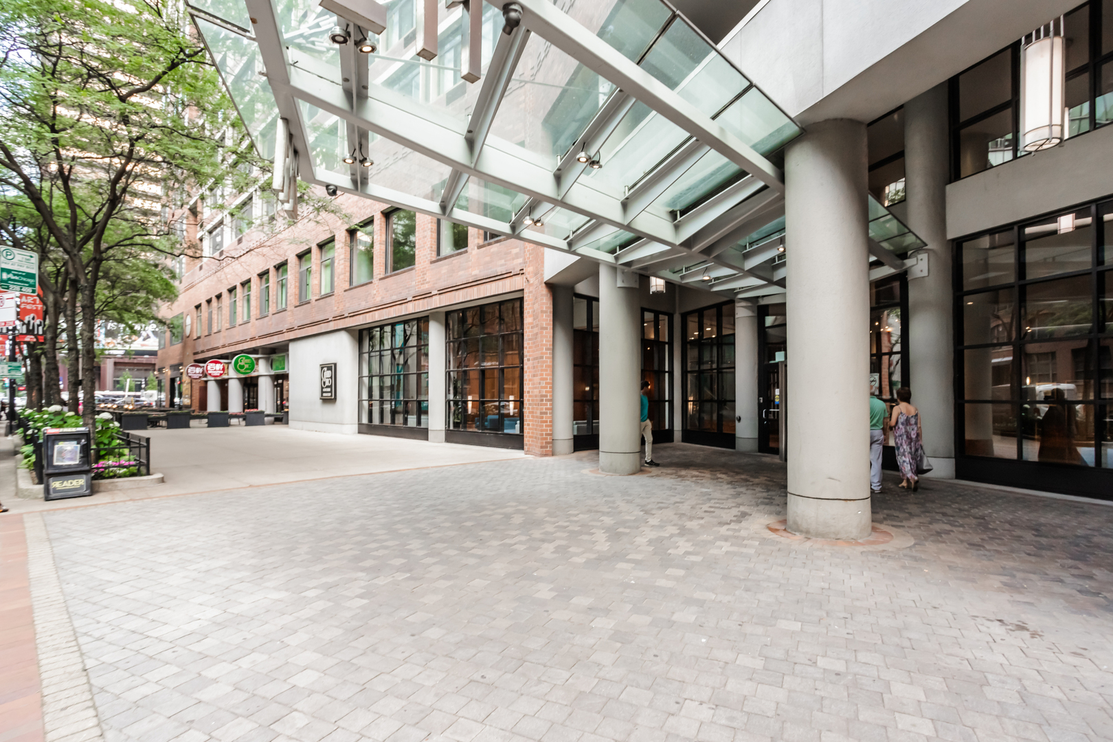 211 E Ohio Street Unit: 507