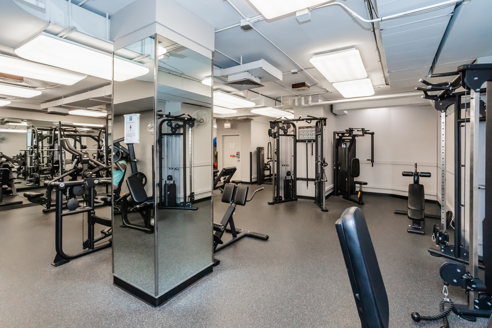 211 E Ohio Street Unit: 507