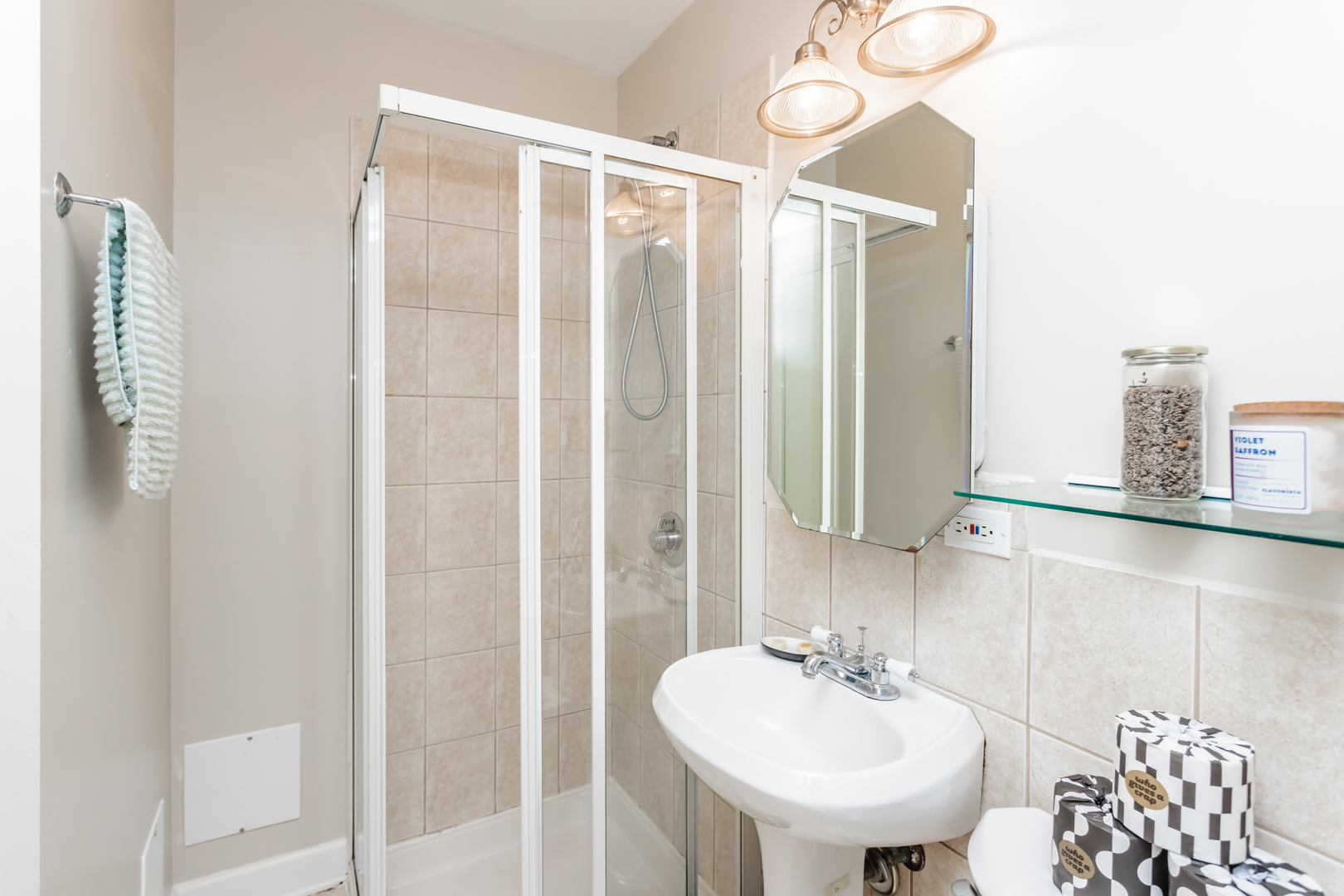 2627 N Kimball Avenue Unit: GA