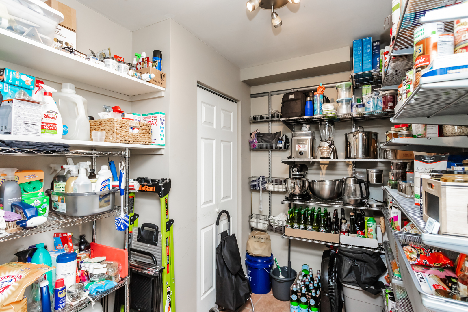 2627 N Kimball Avenue Unit: GA
