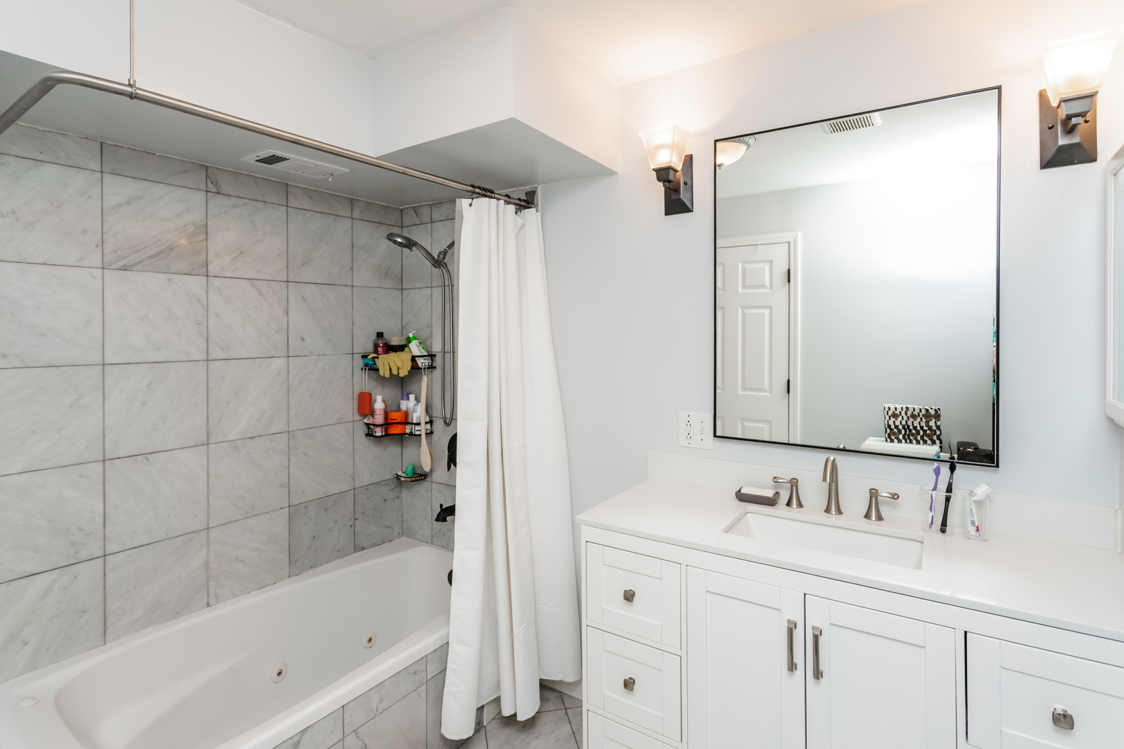 2627 N Kimball Avenue Unit: GA