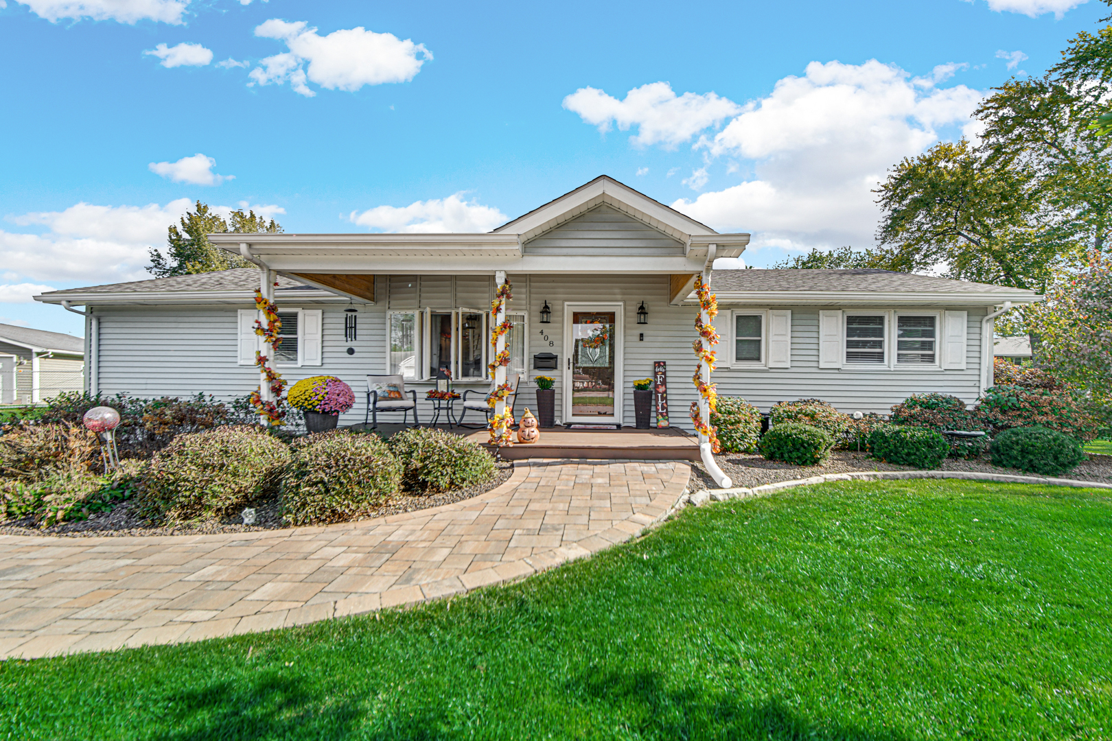 408 THOMAS Court