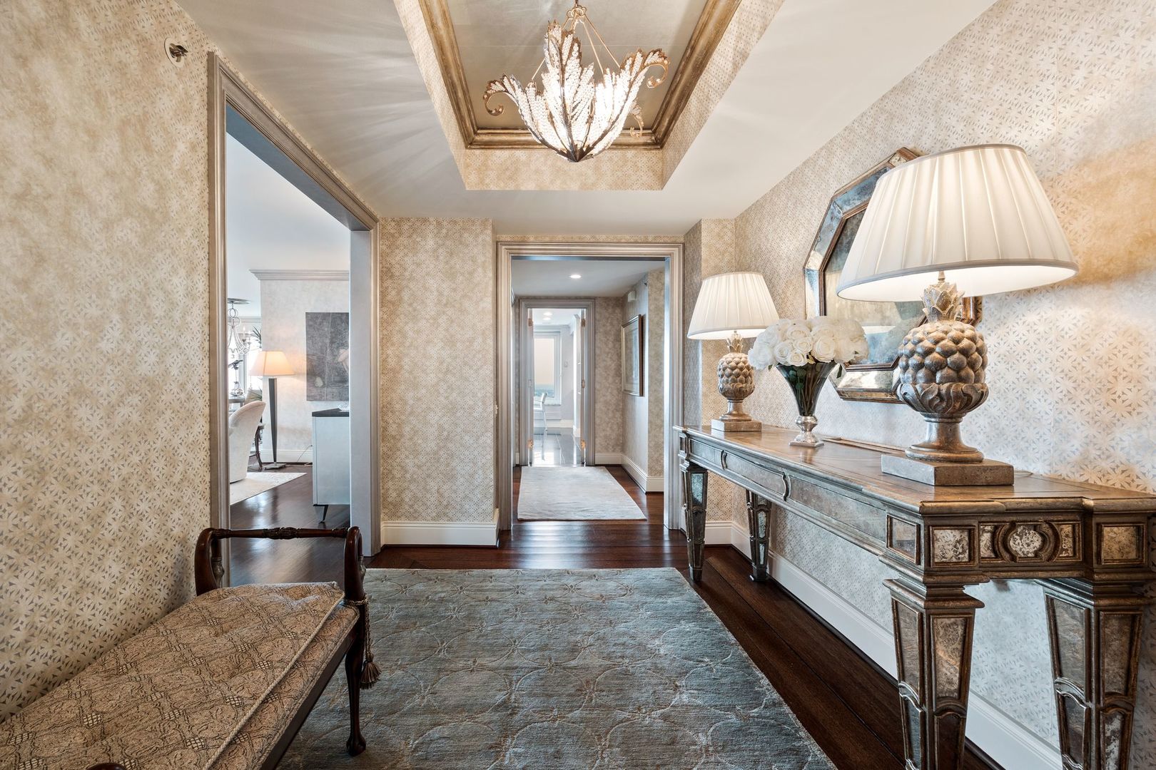 132 E Delaware Place Unit: 5501