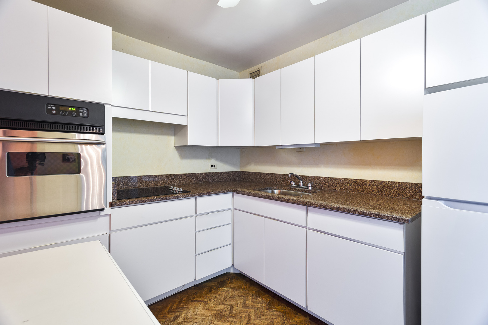 1440 N Lake Shore Drive Unit: 25G