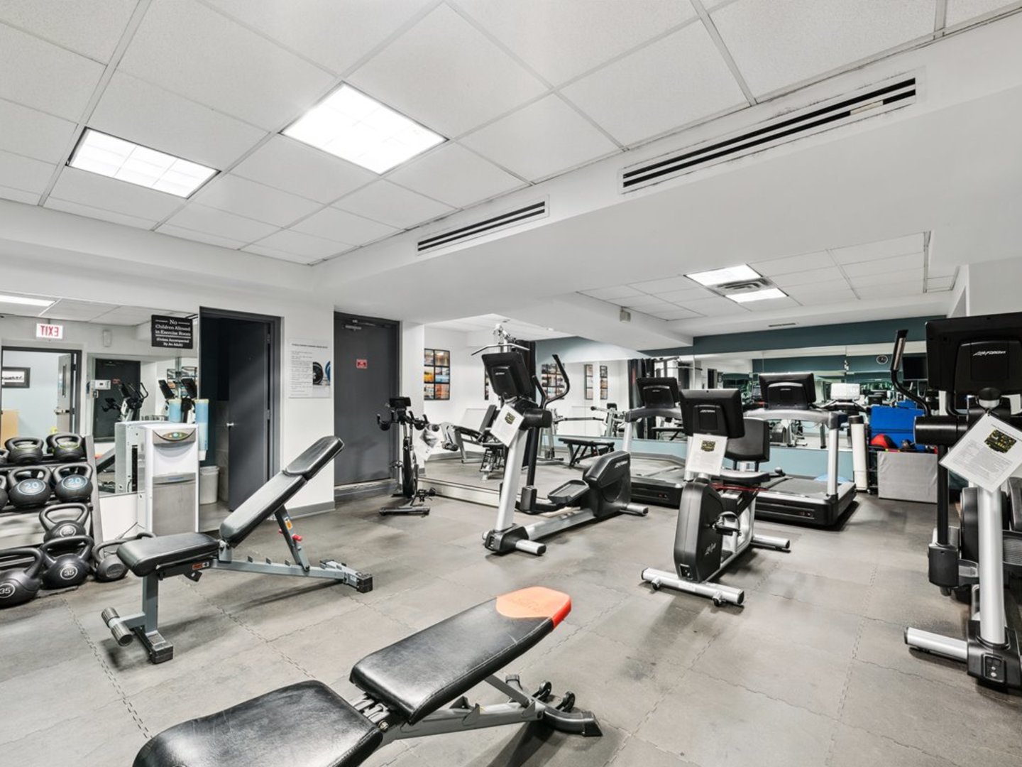 1440 N Lake Shore Drive Unit: 3H