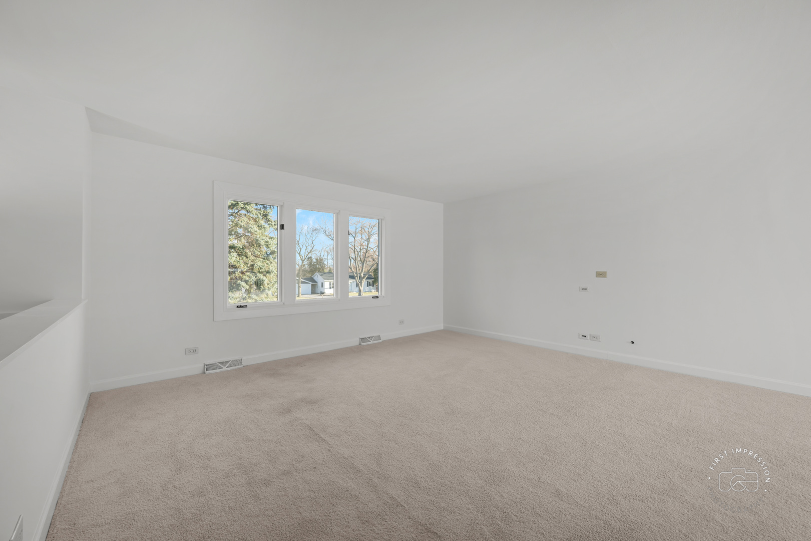 563 Hitchcock Avenue