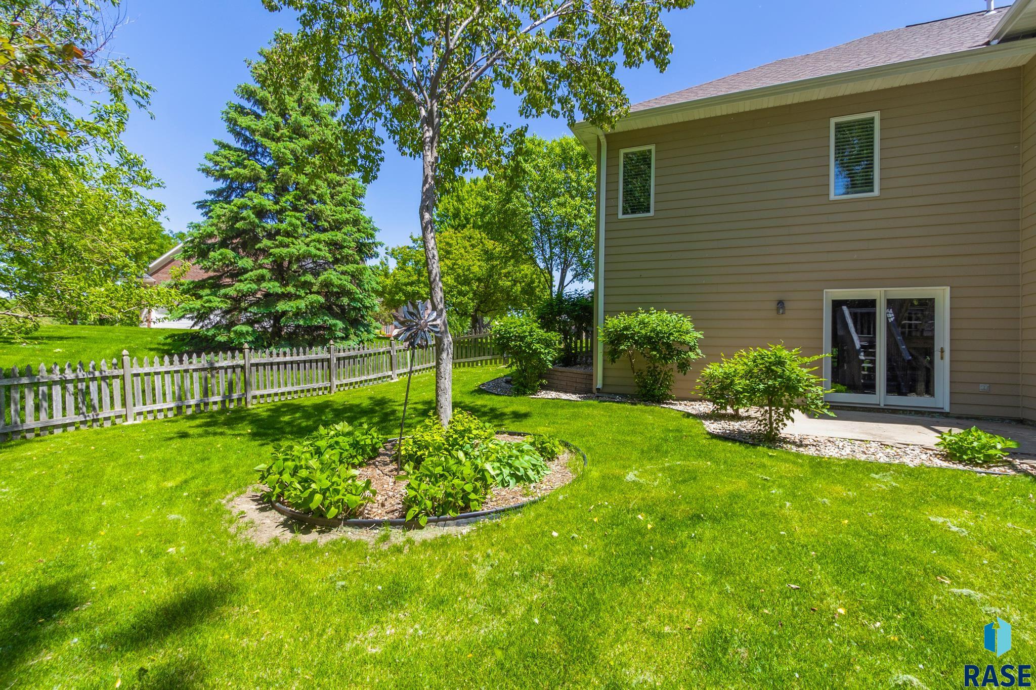 5609 S Shadow Ridge Cir