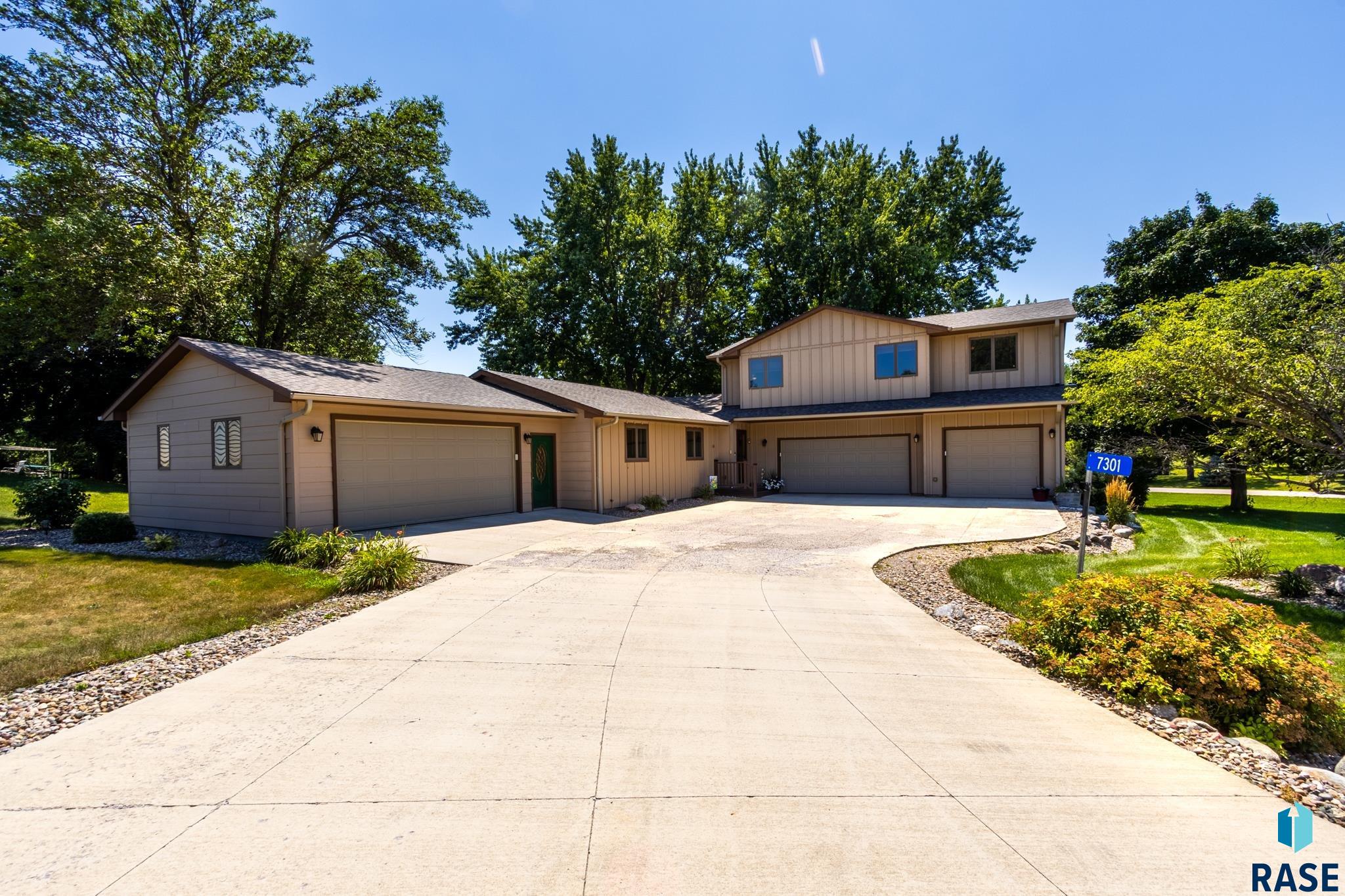 7301 E Palomino Rd