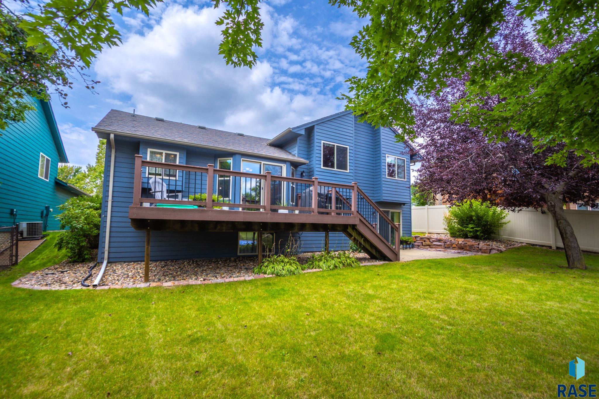 116 N La Salle Cir