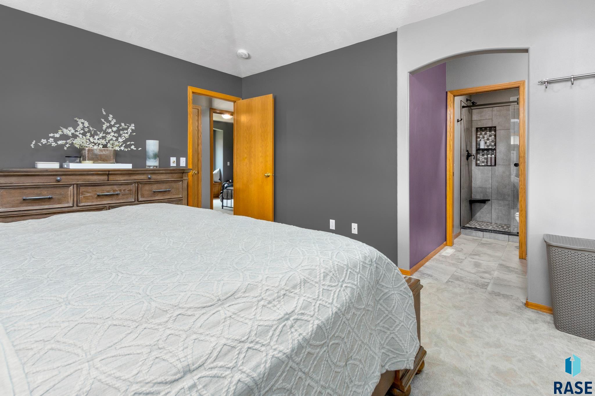 116 N La Salle Cir