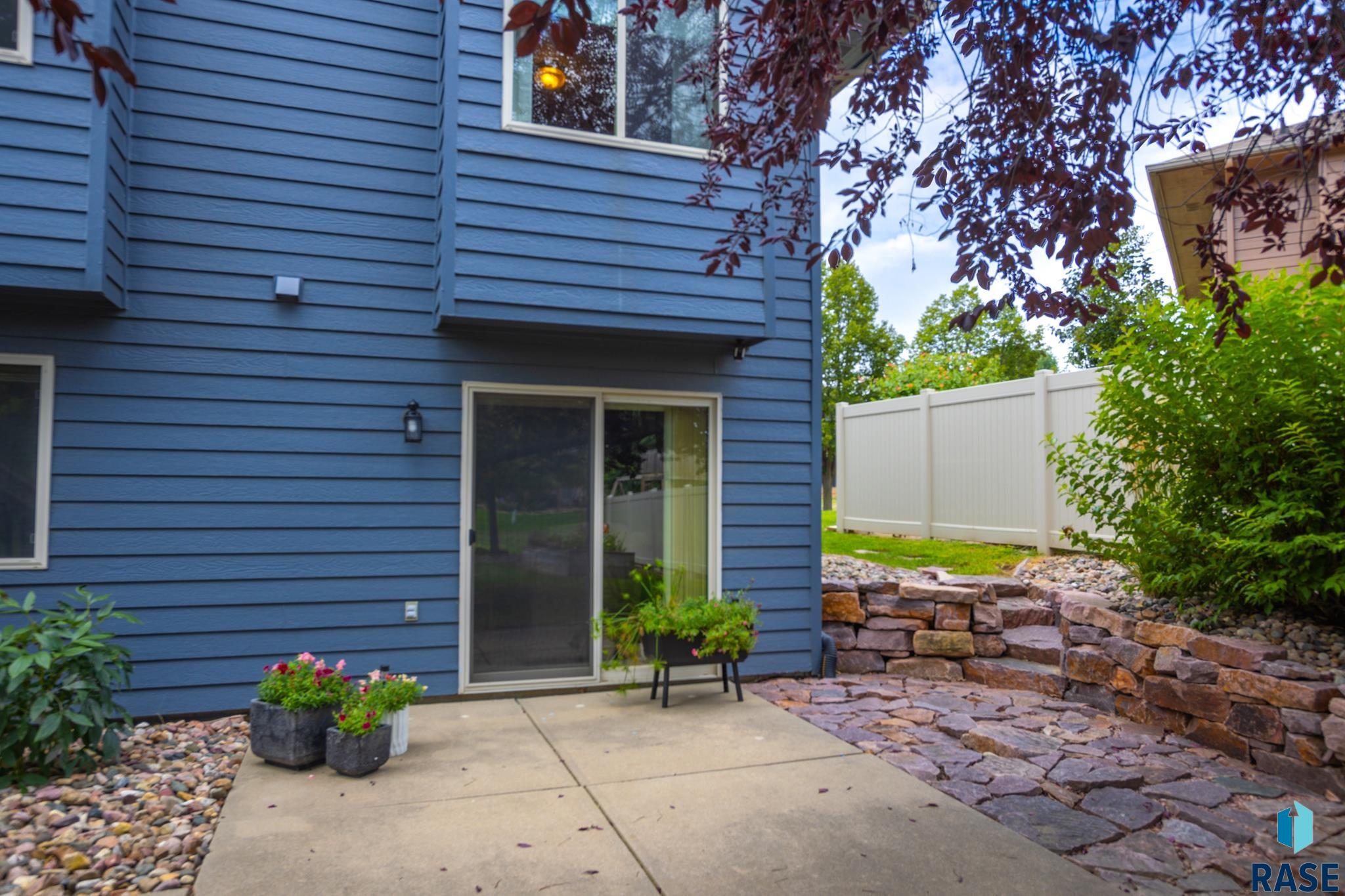 116 N La Salle Cir