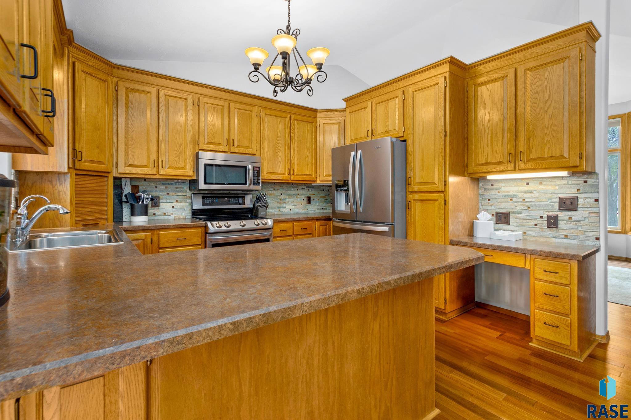116 N La Salle Cir