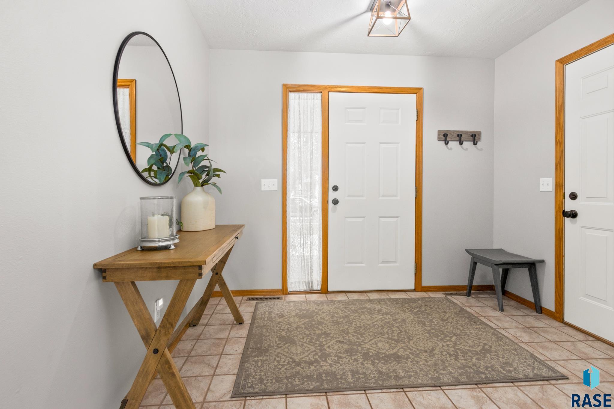 116 N La Salle Cir