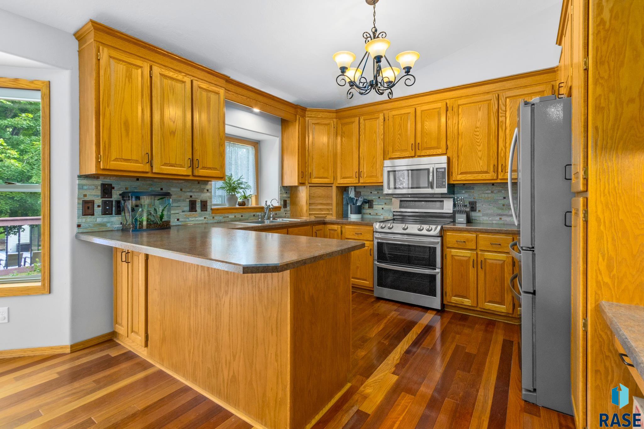 116 N La Salle Cir