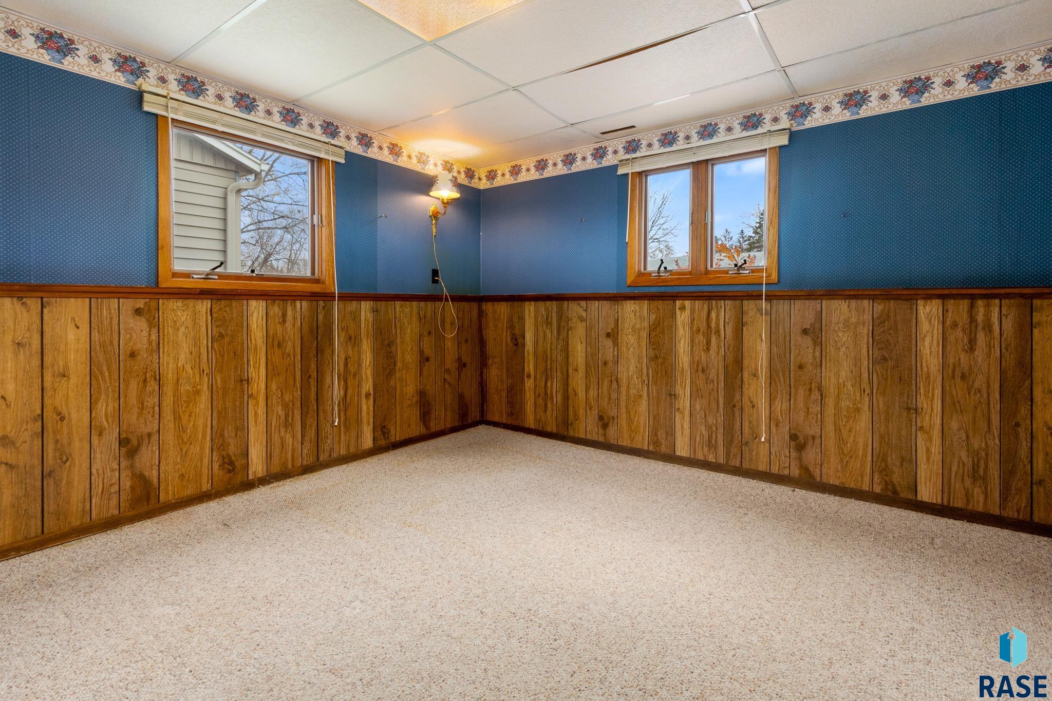 4016 E Claudette Dr