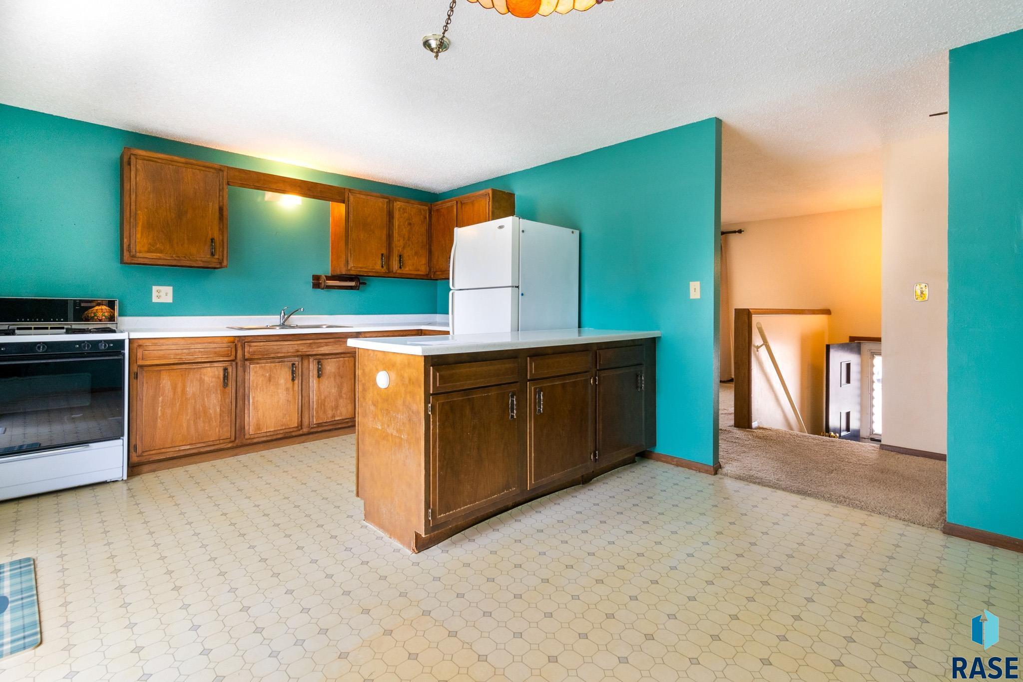4016 E Claudette Dr