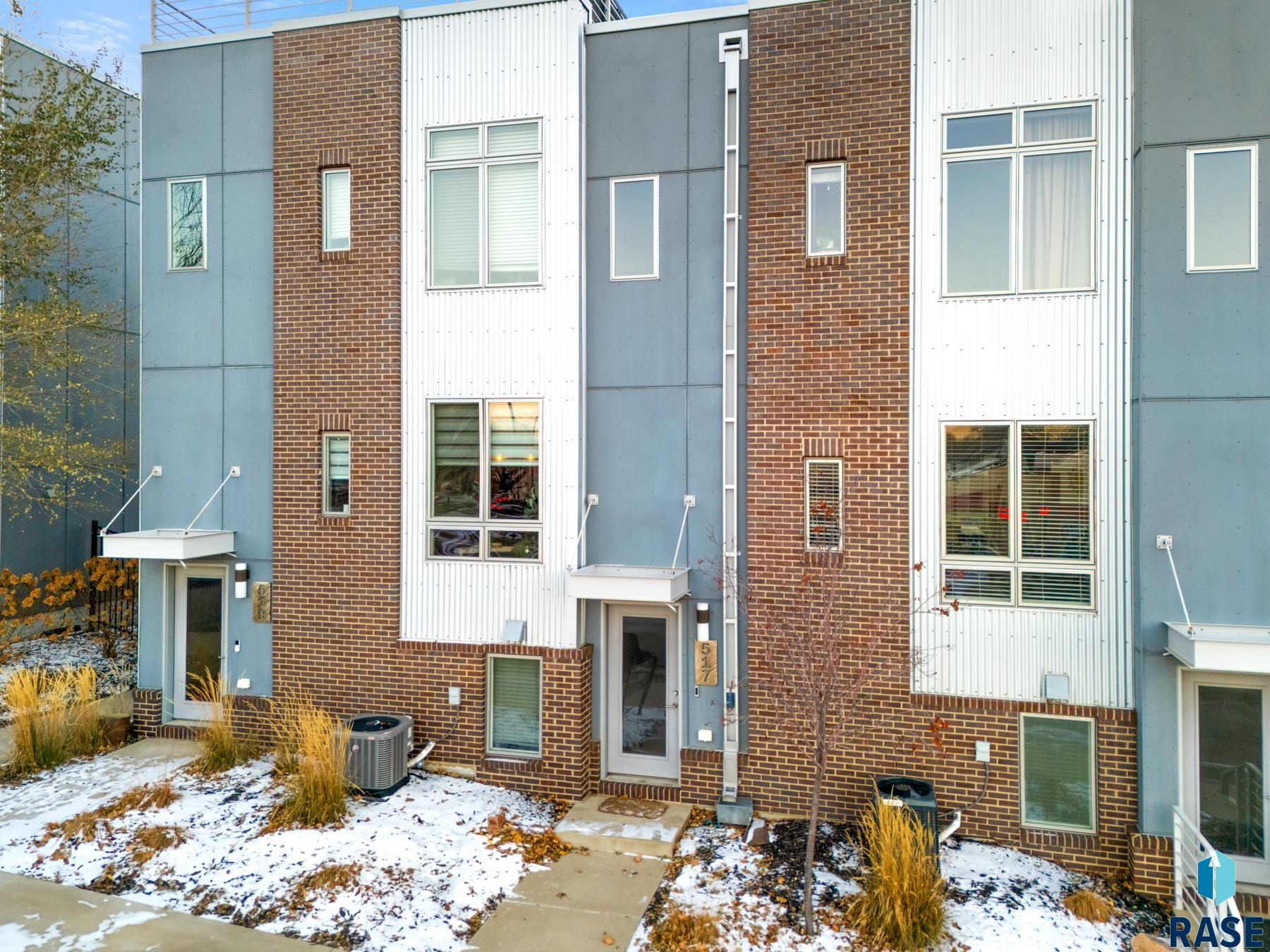 517 S 2nd Ave