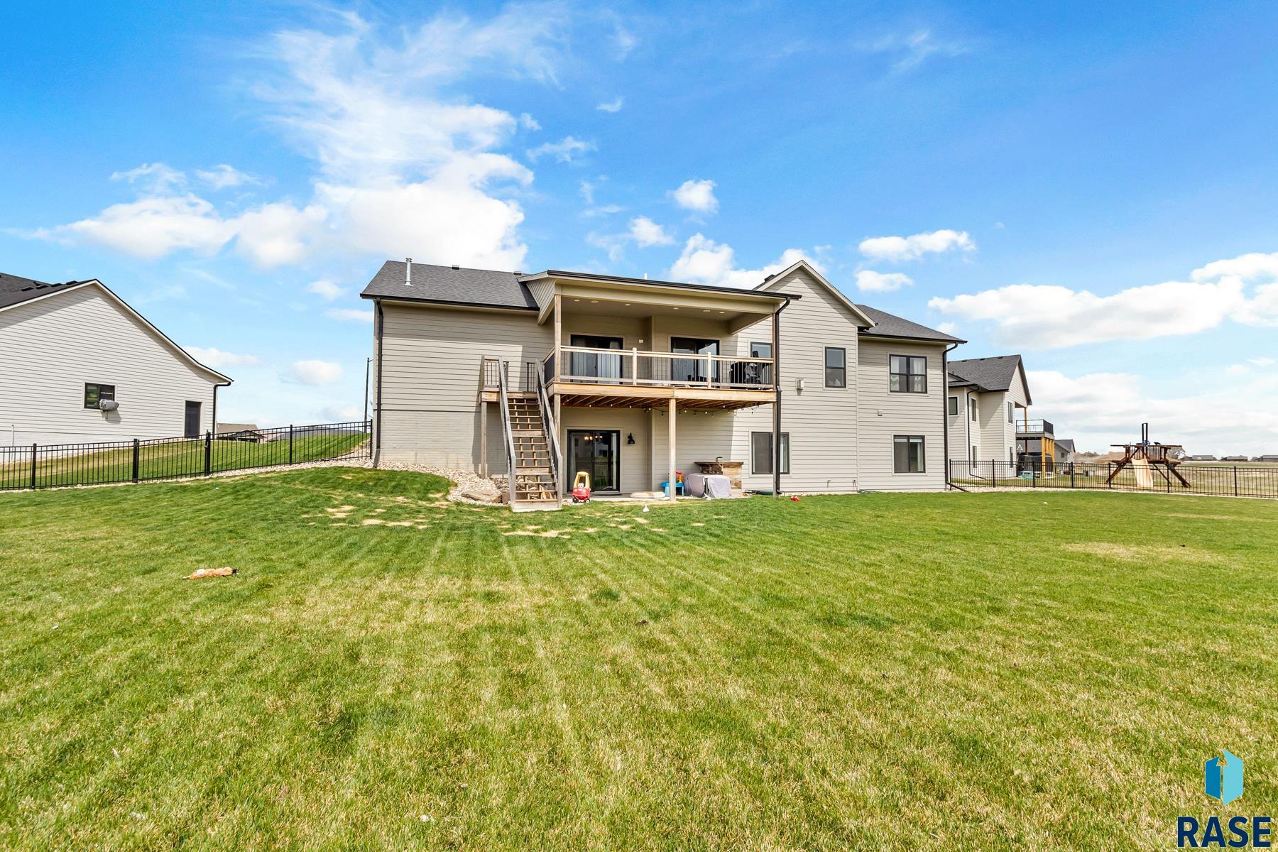 213 Central Park Ct