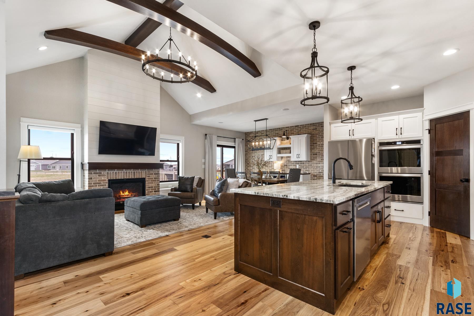 213 Central Park Ct