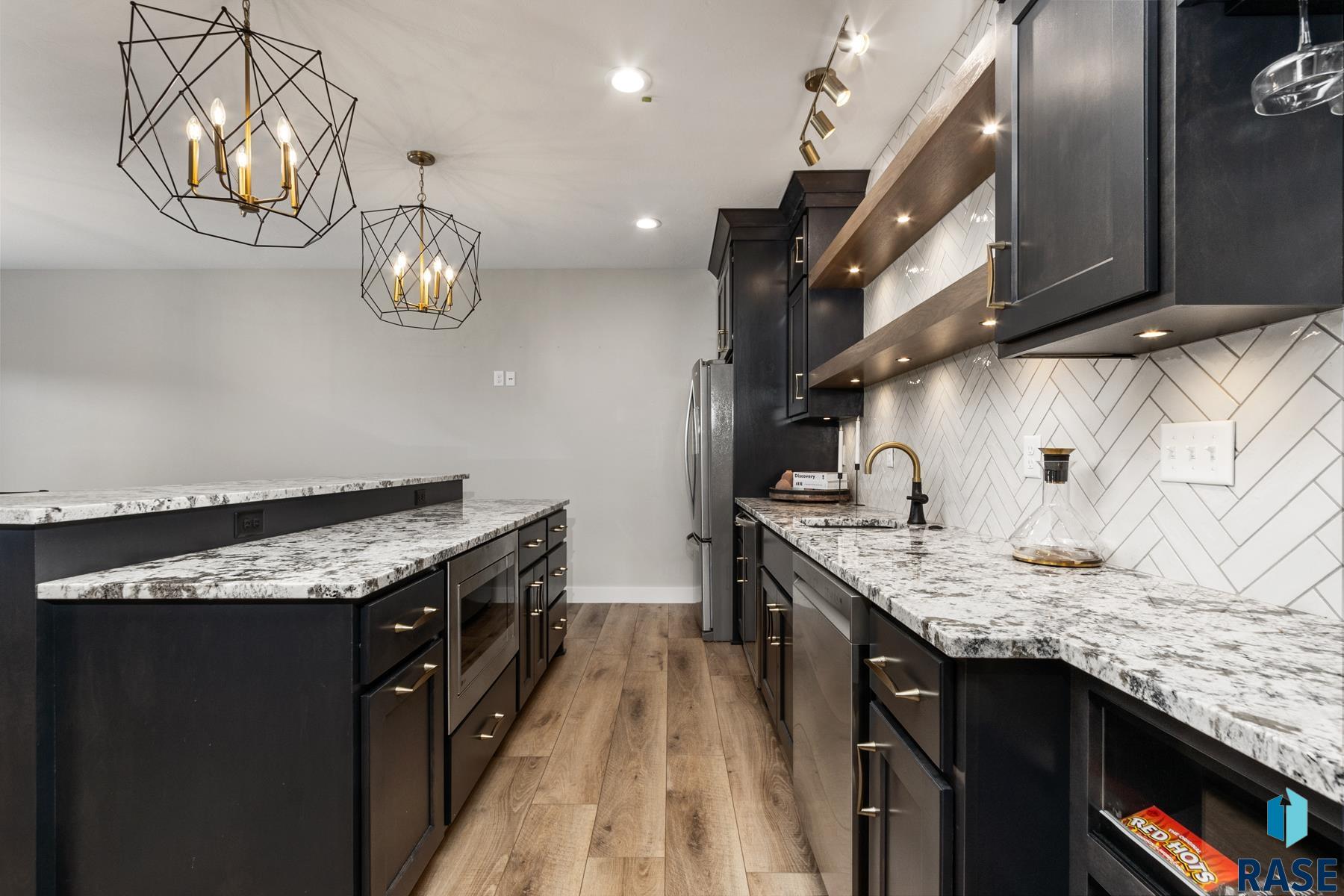 213 Central Park Ct