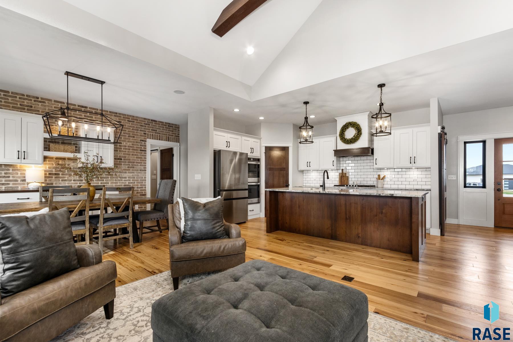 213 Central Park Ct