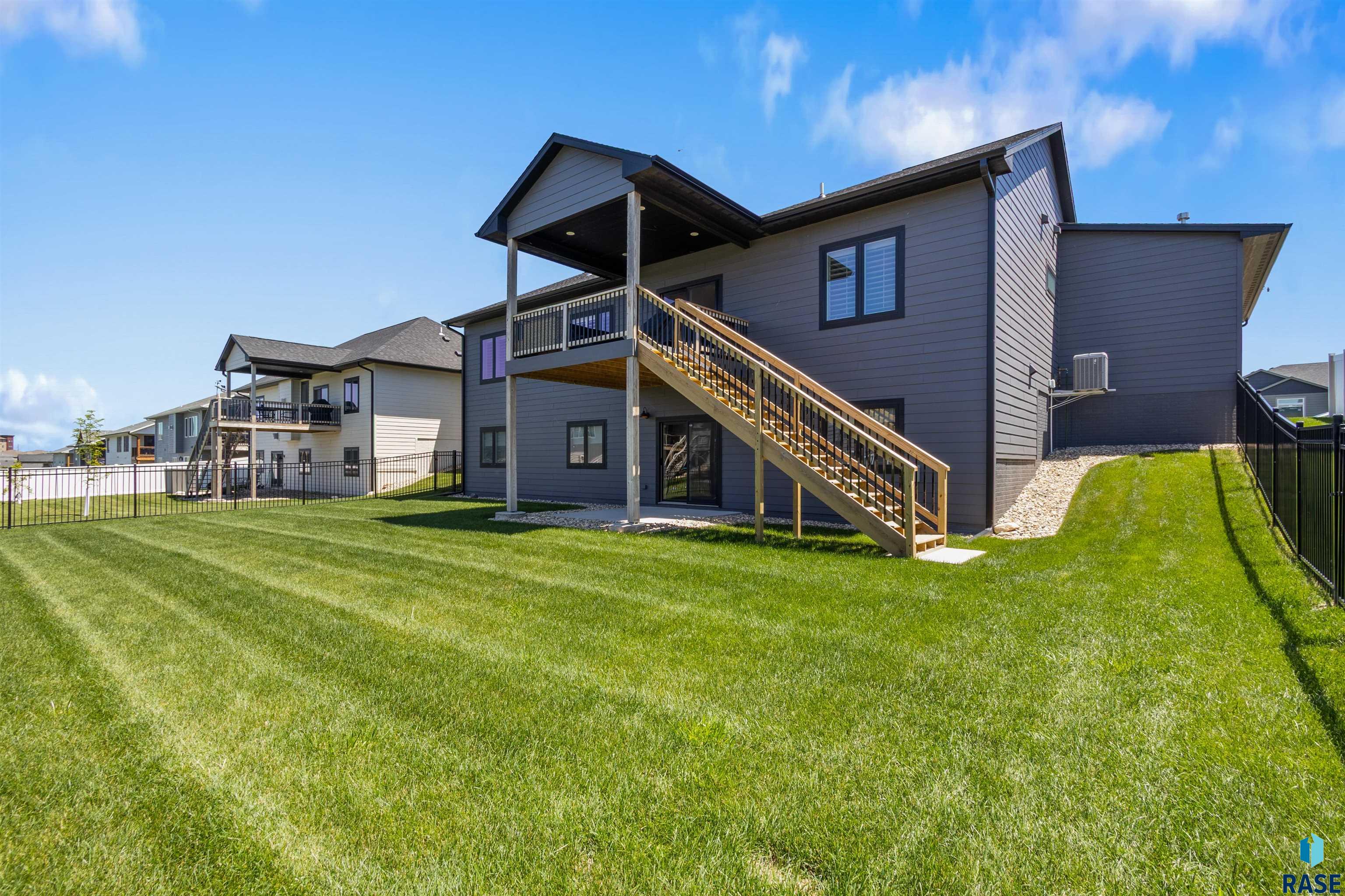 4100 N Interlachen Trl