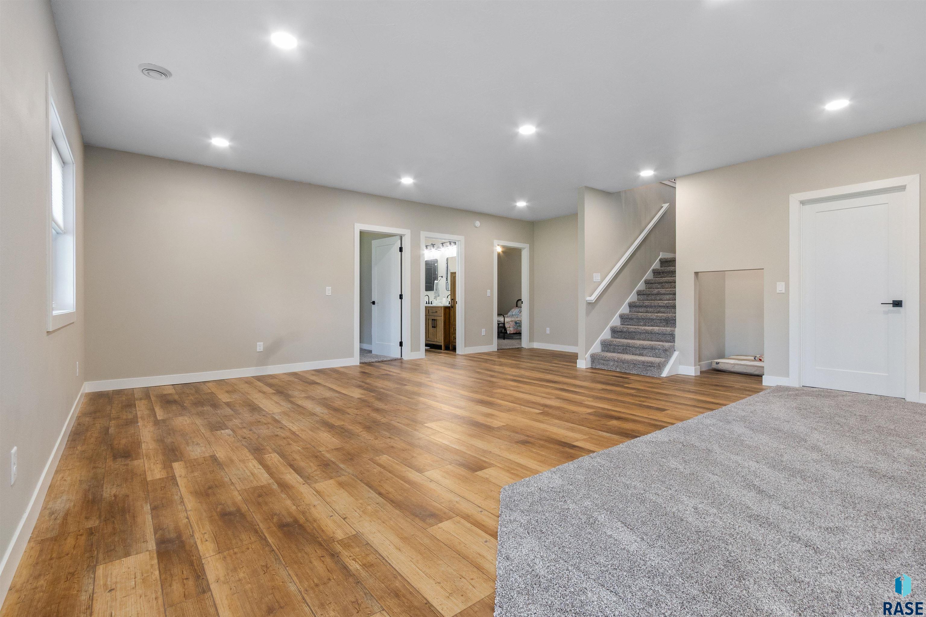 4100 N Interlachen Trl